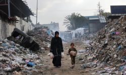 مصر تعلق على تقارير "نقل نصف مليون فلسطيني من غزة إلى سيناء"